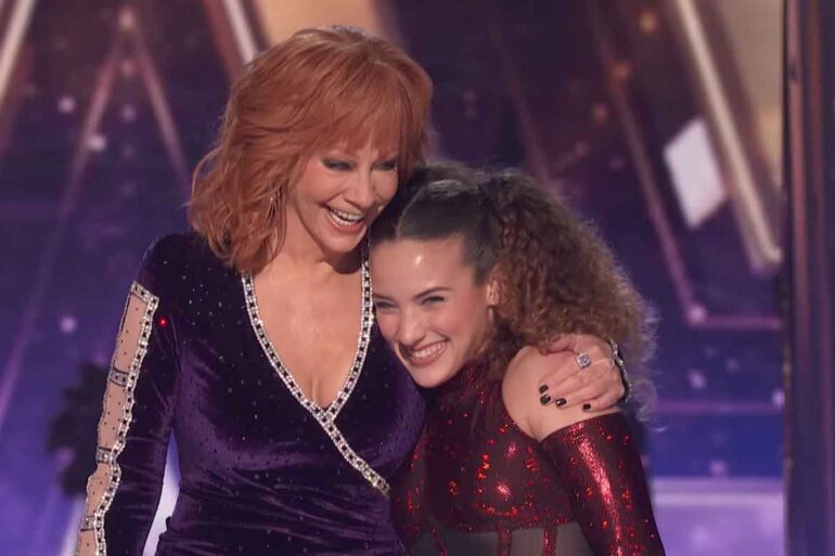 Reba McEntire Sings a Classic Hit as She Joins Contortionist Sofie Dossi For ‘AGT’ Performance